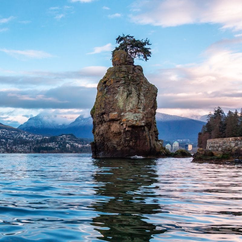 What Is Vancouver Famous For Exploring Iconic Highlights - Wild Mountain Immigration