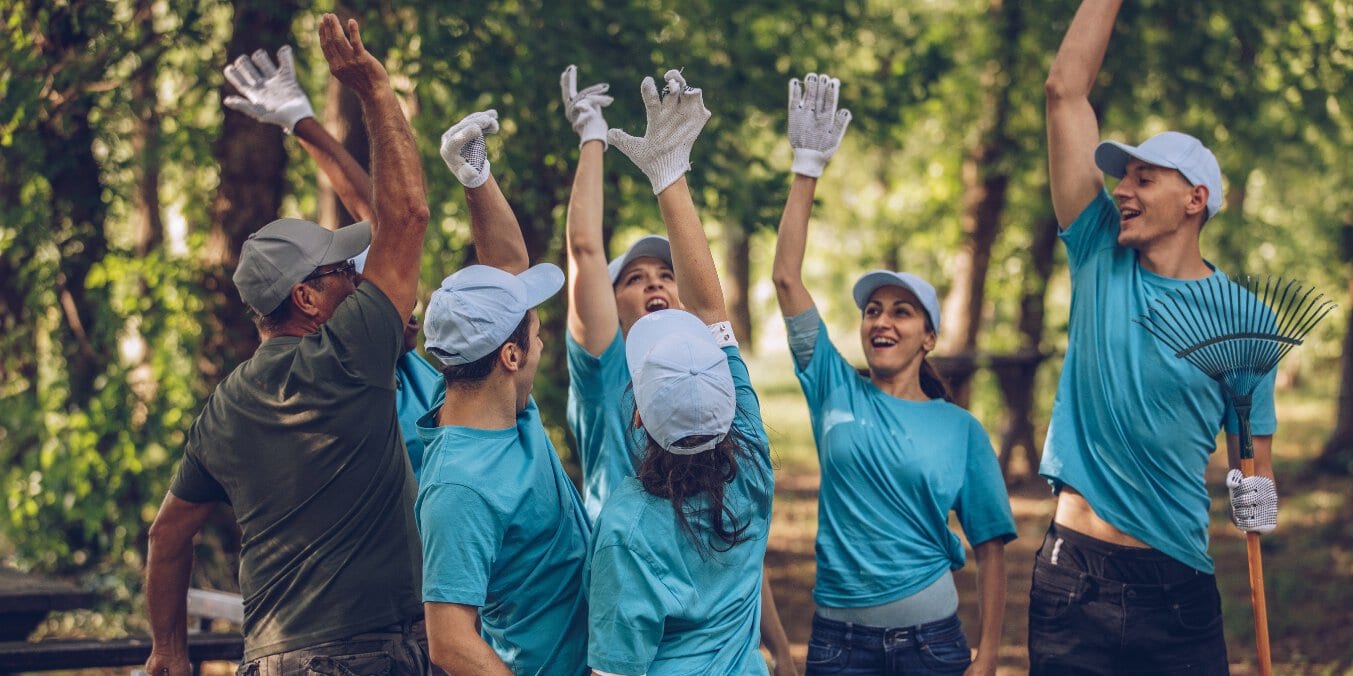 How to make friends in Edmonton through community service activities